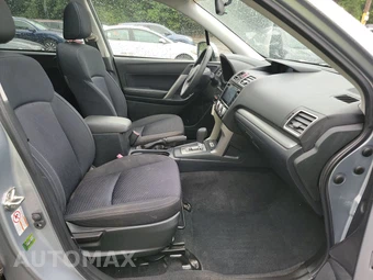 2018 Subaru Forester 2.5i Premium – miniatura 8