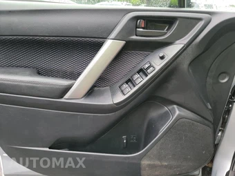 2018 Subaru Forester 2.5i Premium – miniatura 9