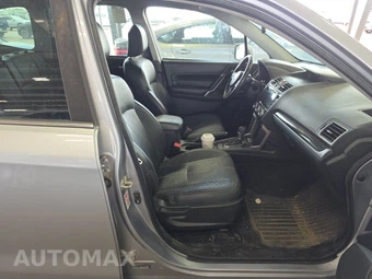 2018 Subaru Forester 2.5i Touring – miniatura 8