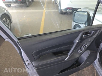 2018 Subaru Forester 2.5i Touring – miniatura 9
