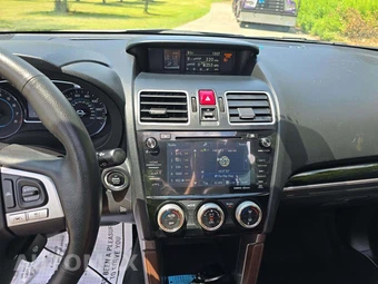 2018 Subaru Forester 2.5i Touring – miniatura 10