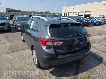 2018 Subaru Impreza 5-Door 2.0i Premium Hatchback - miniatura 2