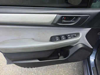 2018 Subaru Legacy 2.5i – miniatura 9