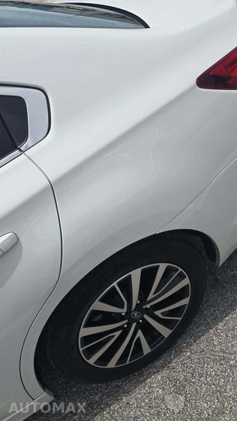 2018 Subaru Legacy 2.5i Premium - miniatura 20