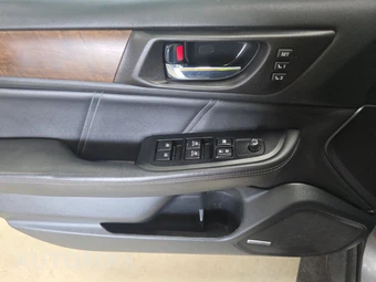 2018 Subaru Outback 2.5i Limited – miniatura 9