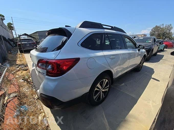 2018 Subaru Outback 2.5i Limited - miniatura 3