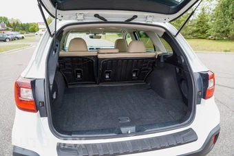 2018 Subaru Outback 3.6R Limited - miniatura 17