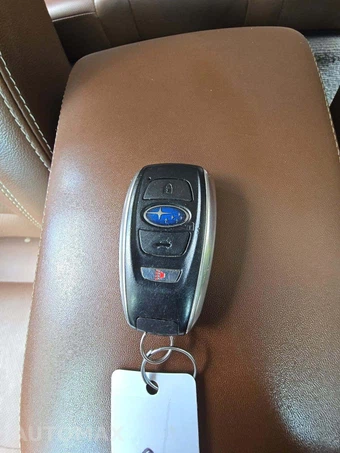 2018 Subaru Outback 3.6R Touring – miniatura 8