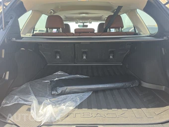 2018 Subaru Outback 3.6R Touring - miniatura 16