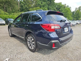 2018 Subaru Outback 3.6R Touring - miniatura 2