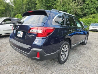 2018 Subaru Outback 3.6R Touring - miniatura 3