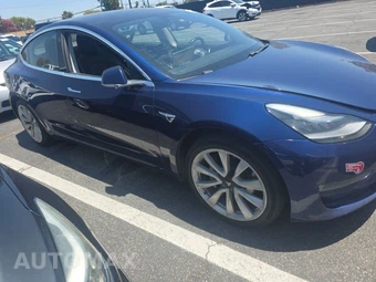 2018 Tesla Model 3 Long Range – miniatura 3