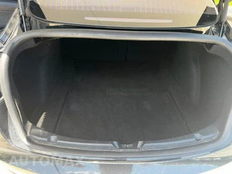 2018 Tesla Model 3 Long Range – miniatura 22