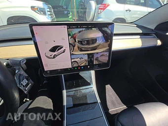 2018 Tesla Model 3 Long Range - miniatura 10