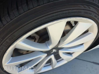 2018 Tesla Model 3 Long Range – miniatura 25