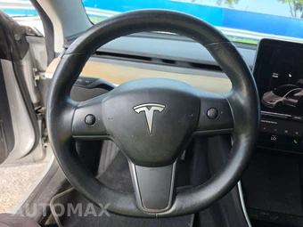 2018 Tesla Model 3 Long Range – miniatura 10