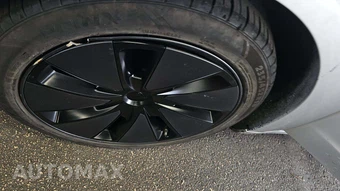 2018 Tesla Model 3 Long Range – miniatura 32