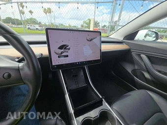 2018 Tesla Model 3 Long Range – miniatura 10