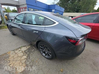 2018 Tesla Model 3 Long Range – miniatura 2