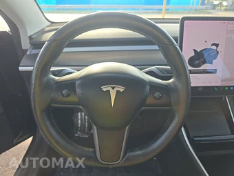 2018 Tesla Model 3 Long Range – miniatura 10