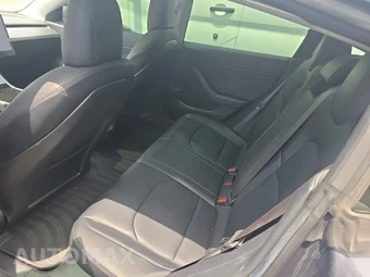 2018 Tesla Model 3 Long Range - miniatura 16