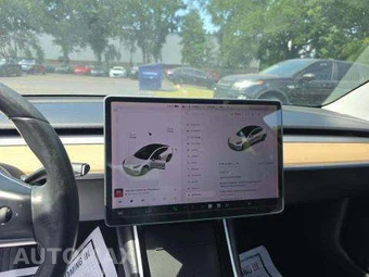 2018 Tesla Model 3 Long Range - miniatura 10