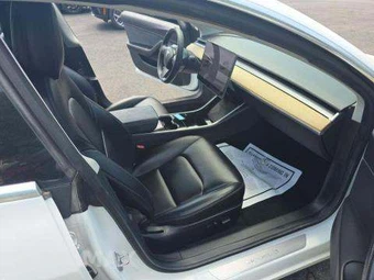 2018 Tesla Model 3 Long Range - miniatura 18