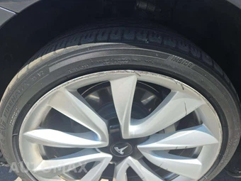 2018 Tesla Model 3 Long Range – miniatura 21