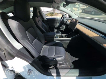 2018 Tesla Model 3 Long Range - miniatura 18