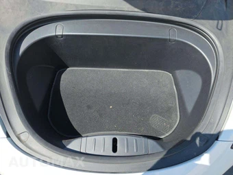 2018 Tesla Model 3 Long Range - miniatura 24