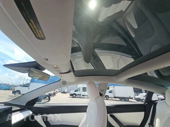 2018 Tesla Model 3 Long Range – miniatura 17