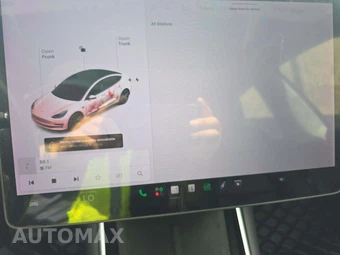 2018 Tesla Model 3 Long Range – miniatura 10