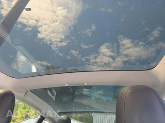 2018 Tesla Model 3 Long Range – miniatura 11