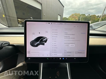 2018 Tesla Model 3 Long Range – miniatura 23