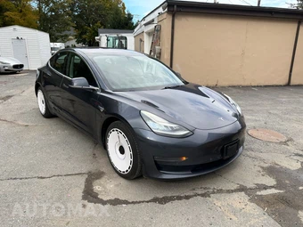 2018 Tesla Model 3 Long Range – miniatura 3