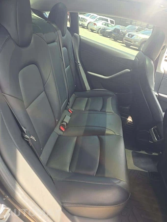 2018 Tesla Model 3 Long Range – miniatura 16