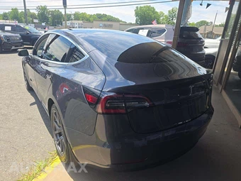 2018 Tesla Model 3 Long Range – miniatura 2