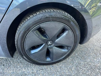 2018 Tesla Model 3 Long Range - miniatura 9