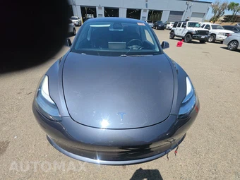 2018 Tesla Model 3 Long Range – miniatura 2