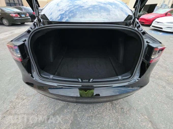 2018 Tesla Model 3 Long Range - miniatura 11