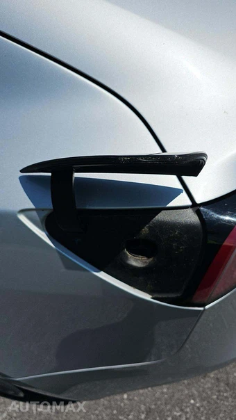 2018 Tesla Model 3 Long Range – miniatura 18