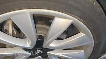 2018 Tesla Model 3 Long Range – miniatura 28