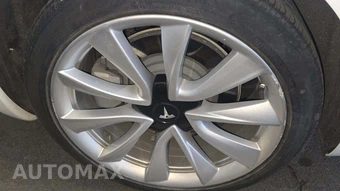 2018 Tesla Model 3 Long Range – miniatura 30
