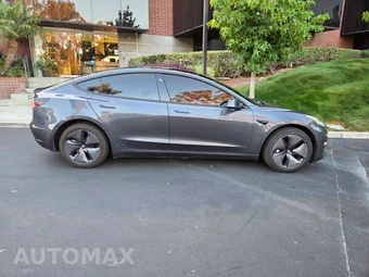 2018 Tesla Model 3 Mid Range - miniatura 2
