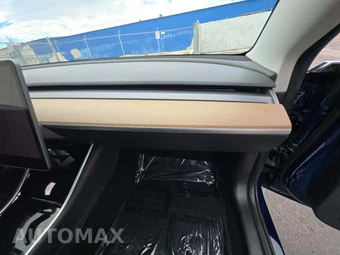 2018 Tesla Model 3 Mid Range – miniatura 16