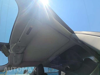 2018 Tesla Model 3 Mid Range – miniatura 11