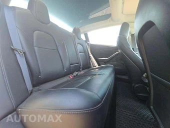 2018 Tesla Model 3 Mid Range – miniatura 17