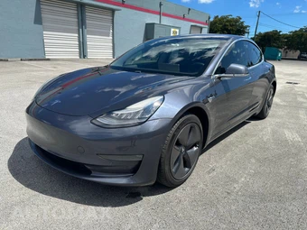 2018 Tesla Model 3 Mid Range - miniatura 2