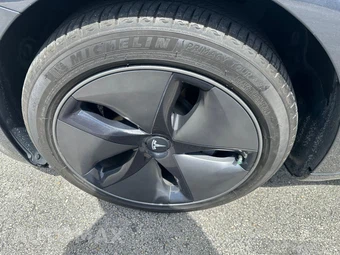 2018 Tesla Model 3 Mid Range - miniatura 9