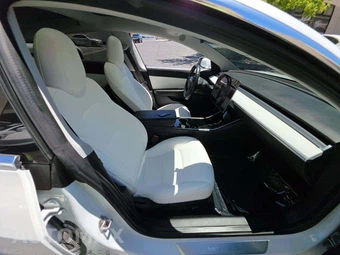 2018 Tesla Model 3 Performance – miniatura 15